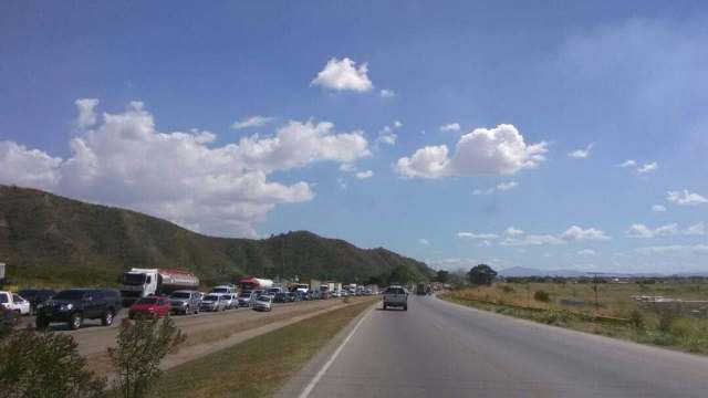 Foto: Reportan retraso en La Cabrera / Cortesía 