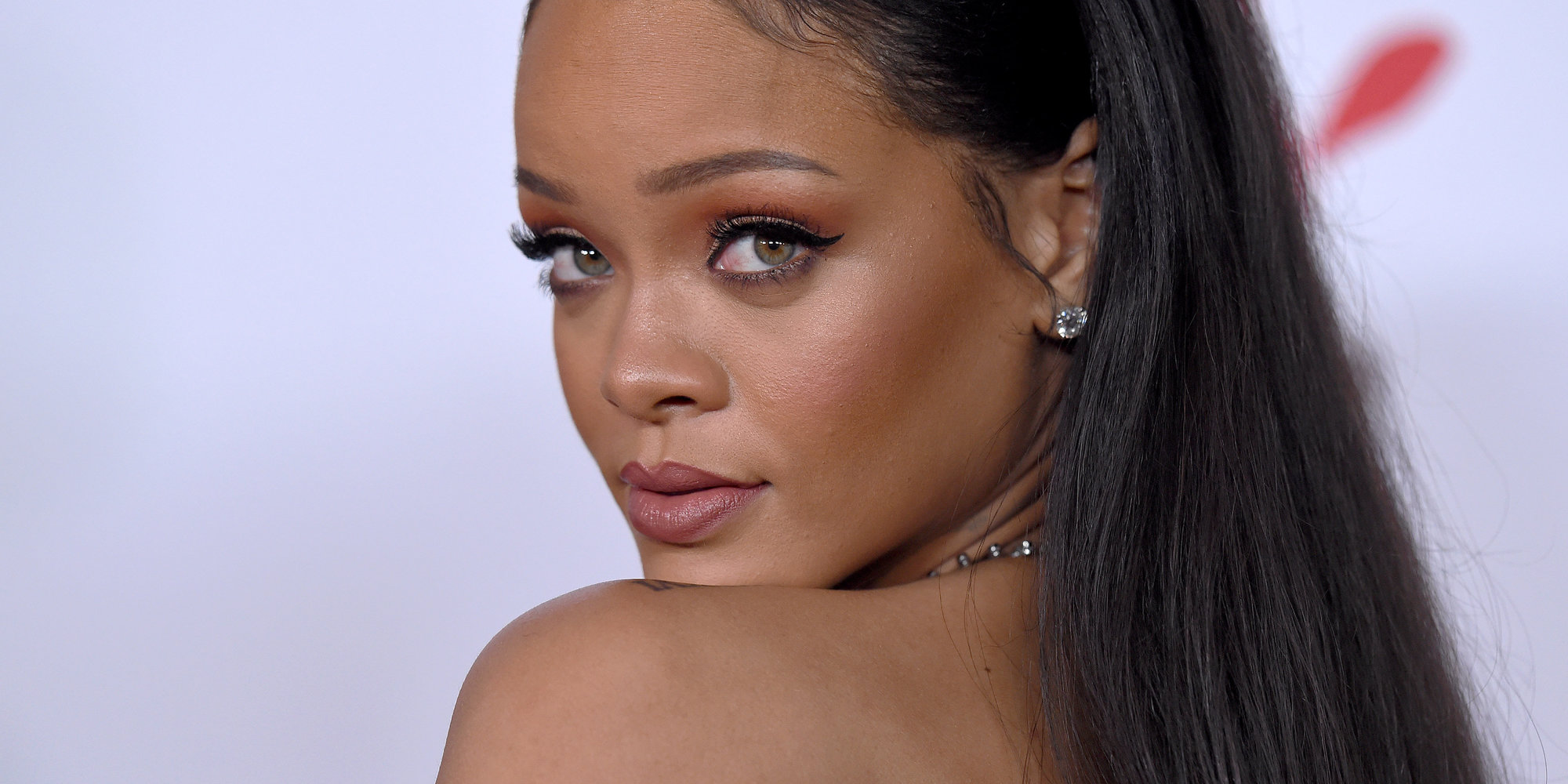 ¡OMG! Por esta razón Rihanna demandó a su padre