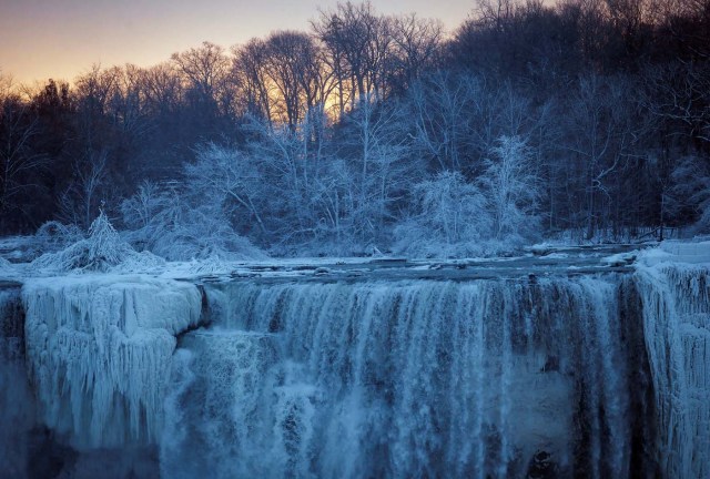 Ice and water flow over the American Falls, viewed from the Canadian side in Niagara Falls, Ontario, Canada, January 3, 2018. REUTERS/Aaron Lynett