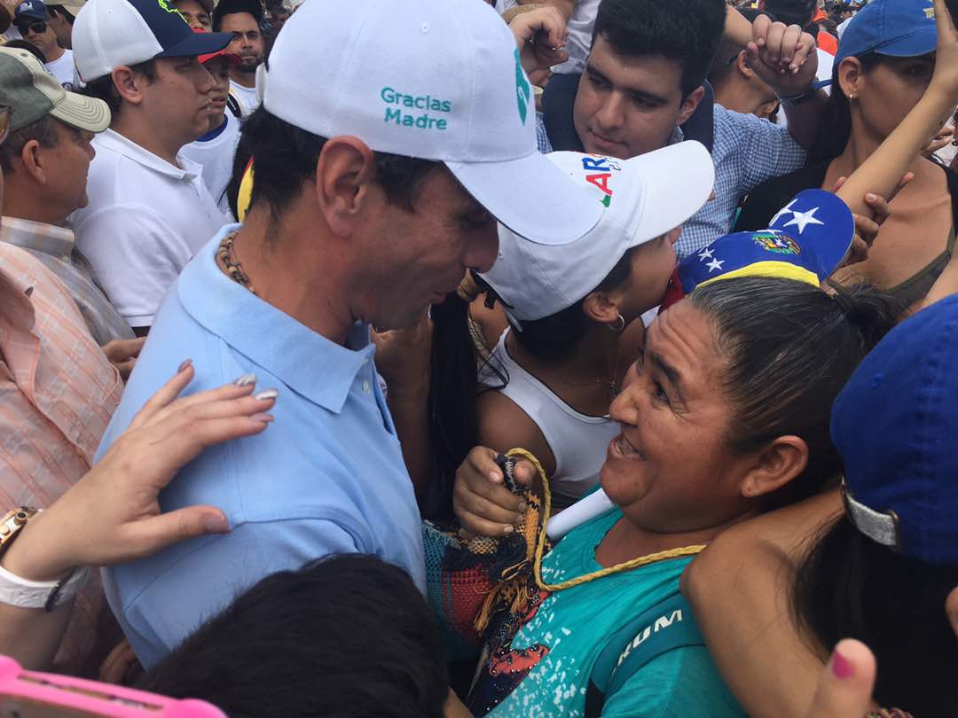 Capriles pidió a la Divina Pastora que acompañe a los venezolanos que más sufren