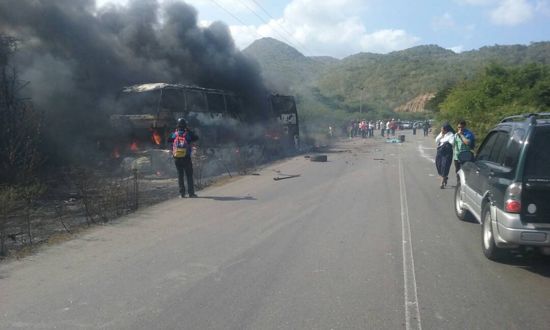 Siete muertos y 40 heridos en accidente de tránsito en Puerto La Cruz (fotos)