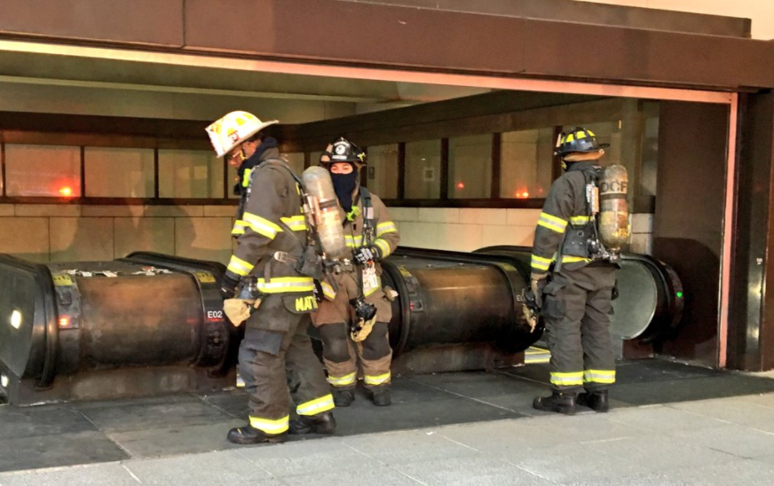 Se descarrila un tren en el metro de Washington con 62 personas a bordo