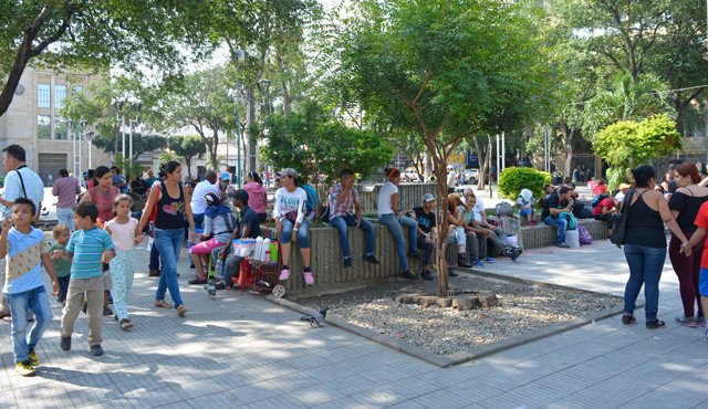 Parque Santander de Cúcuta, otro refugio de venezolanos