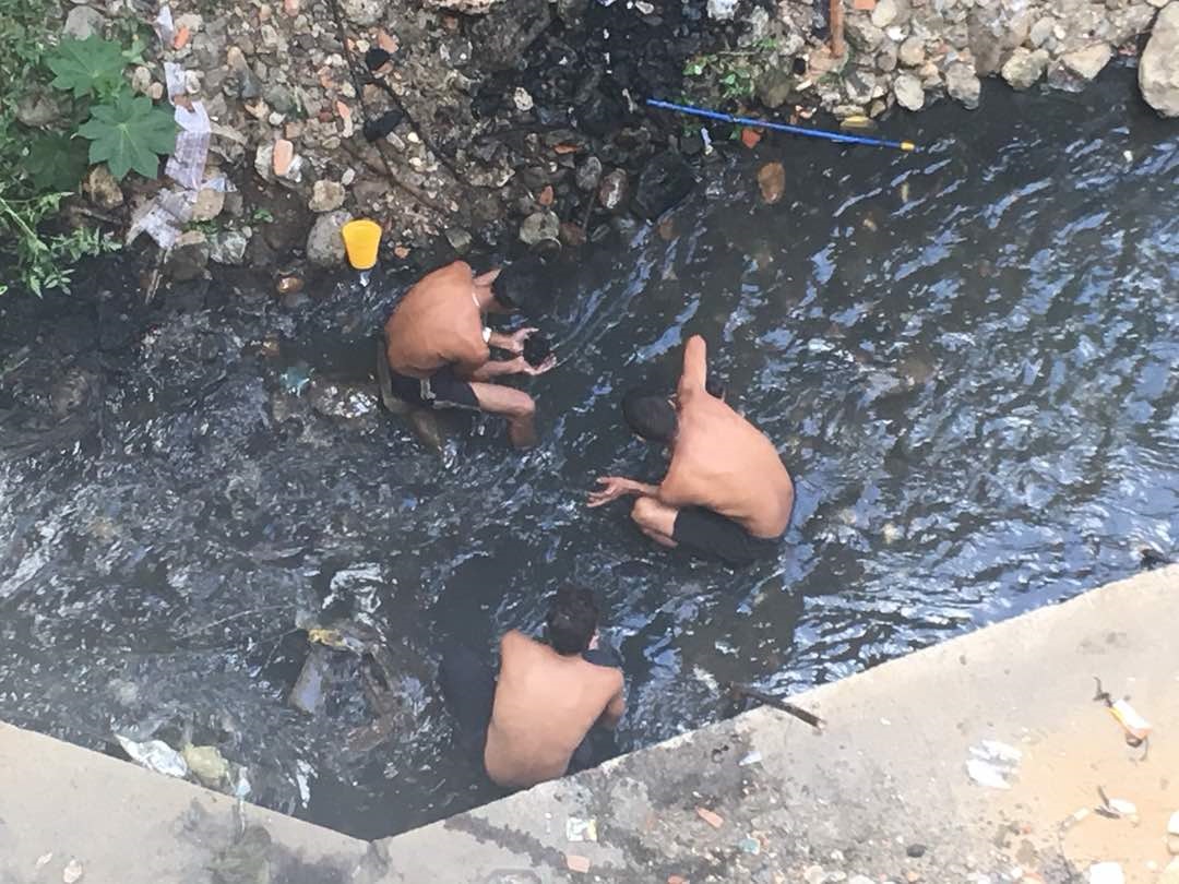 La miseria humana en la quebrada de Catuche (fotos)