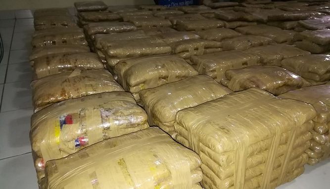 Cuatro extranjeros indocumentados detenidos en Panamá con 788 kilos marihuana