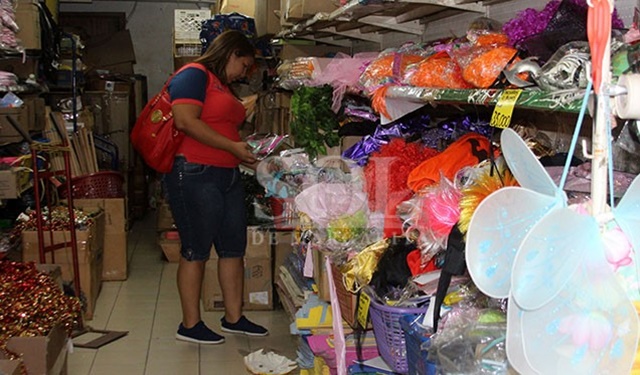 Margariteños no compran ni disfraces para los niños…la prioridad es la comida