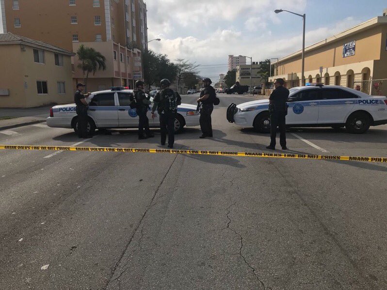 Reportan situación de rehenes en un club de Miami