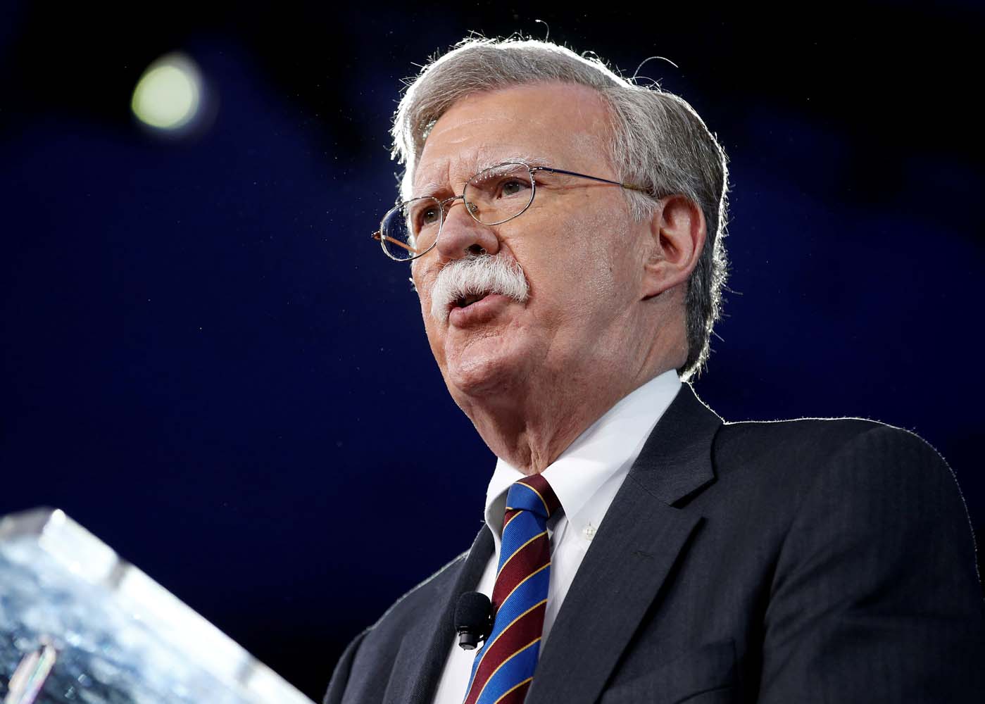 Bolton a Padrino: Maduro y Cabello quieren debilitar a la Fanb potenciando a los terroristas “colectivos”