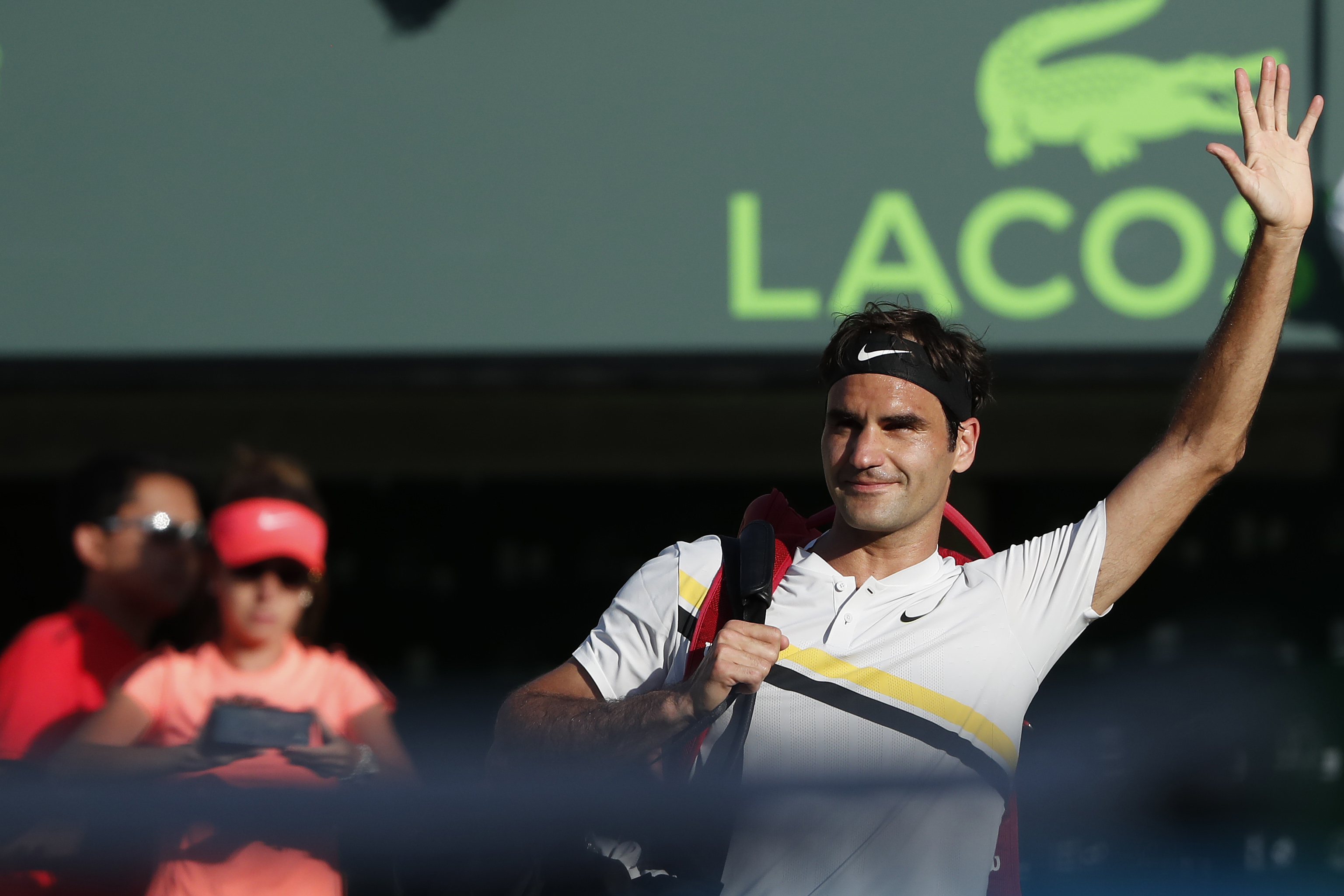 Federer pierde ante Kokkinakis en Miami y le entrega el número uno a Nadal