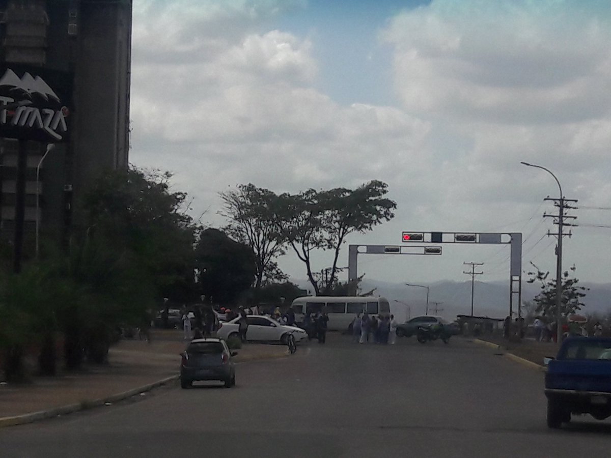 Protesta en el Hospital Uyapar en Puerto Ordaz #15Mar