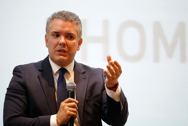 Otra encuesta otorga 42% de intención de voto a Iván Duque (Video)