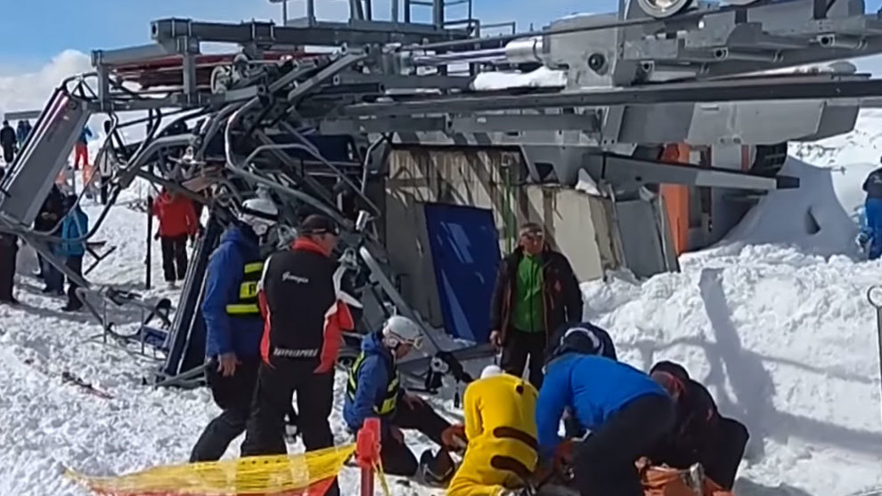 Avería en una estación de esquí lanzó a los pasajeros por los aires (Imágenes fuertes)