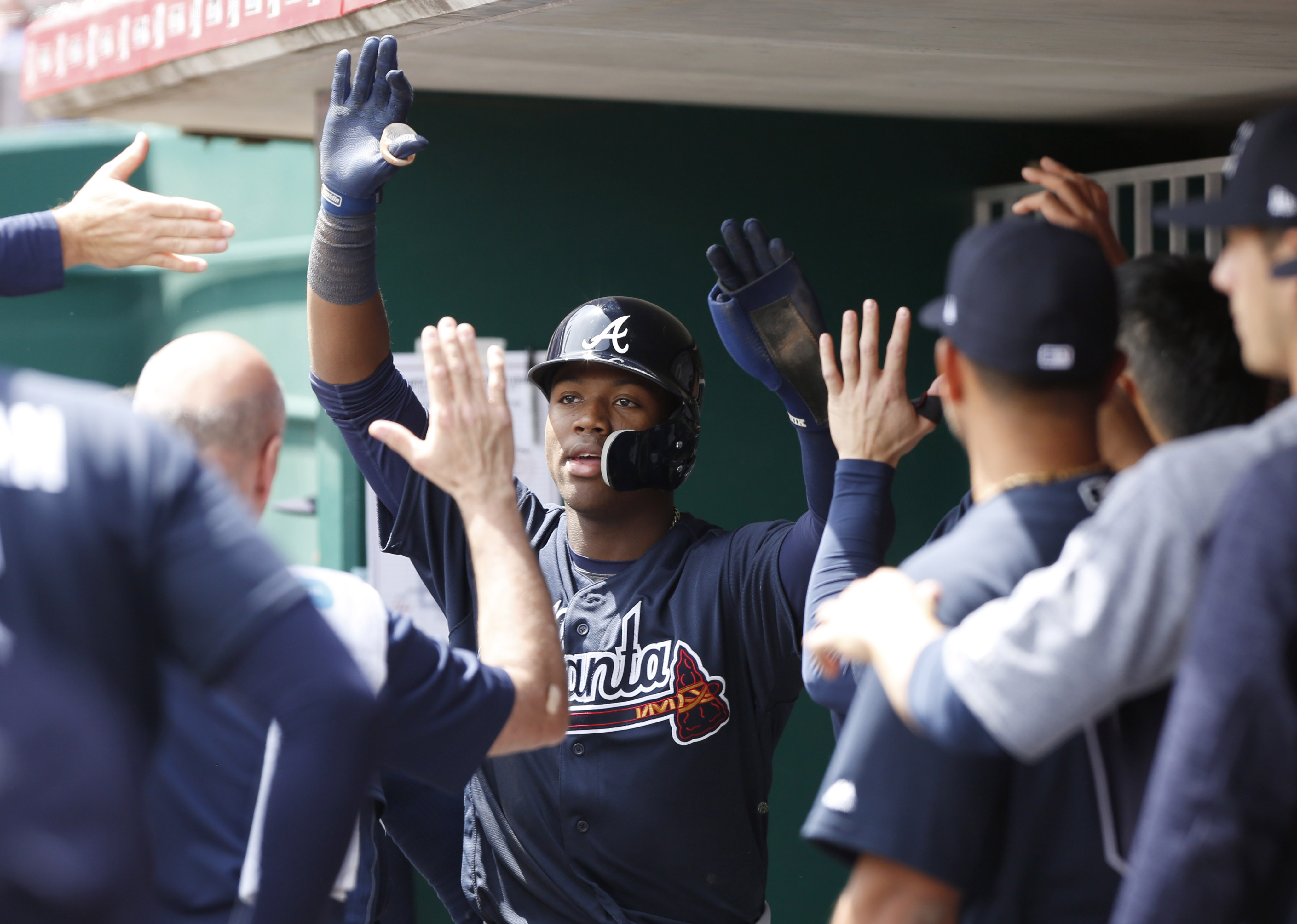 Ronald Acuña Jr. hace historia con los Bravos de Atlanta