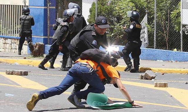 Las protestas por las reformas al INSS cumplen hoy su cuarto día han dejado al menos 10 muertos. Foto: Oscar Sánchez.- El Nuevo Diario 