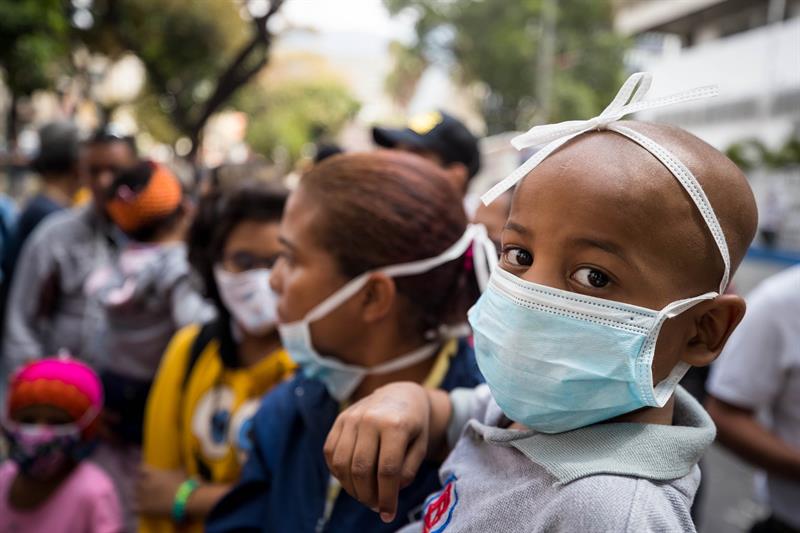 Sin tratamiento ni comida: Así están los niños del J.M. de los Ríos