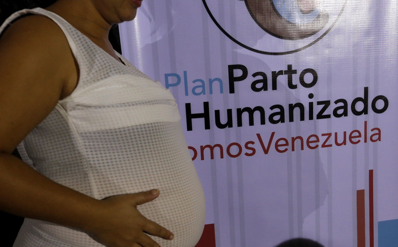 Maduro aumenta bono que no protegerá a las embarazadas venezolanas más vulnerables