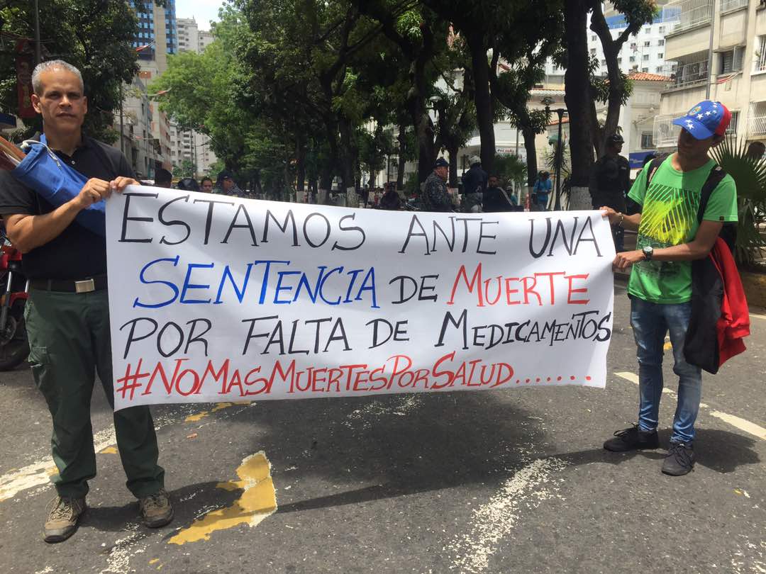 Pacientes, familiares y trabajadores del hospital JM de los Ríos, unidos por la salud (fotos y videos)