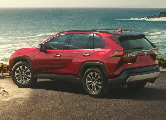 Toyota-RAV4-2019 (17)