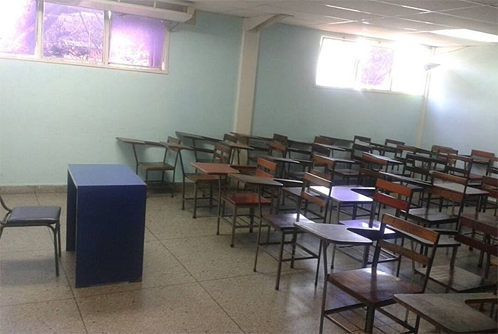 Falta de transporte y alimentos aleja a estudiantes universitarios del aula