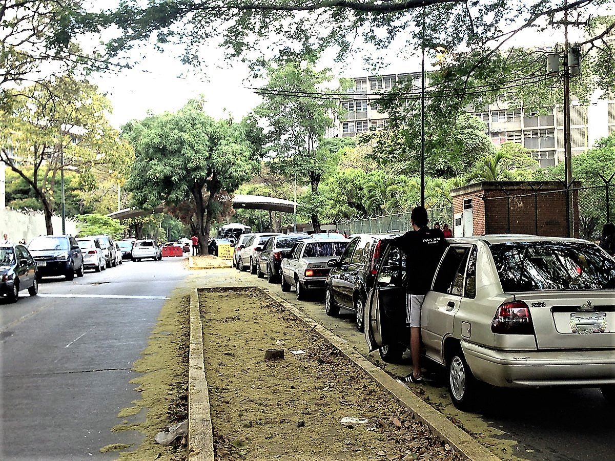 Cerrados los accesos a la UCV en Caracas por protesta de sindicatos #30Abr (Fotos)