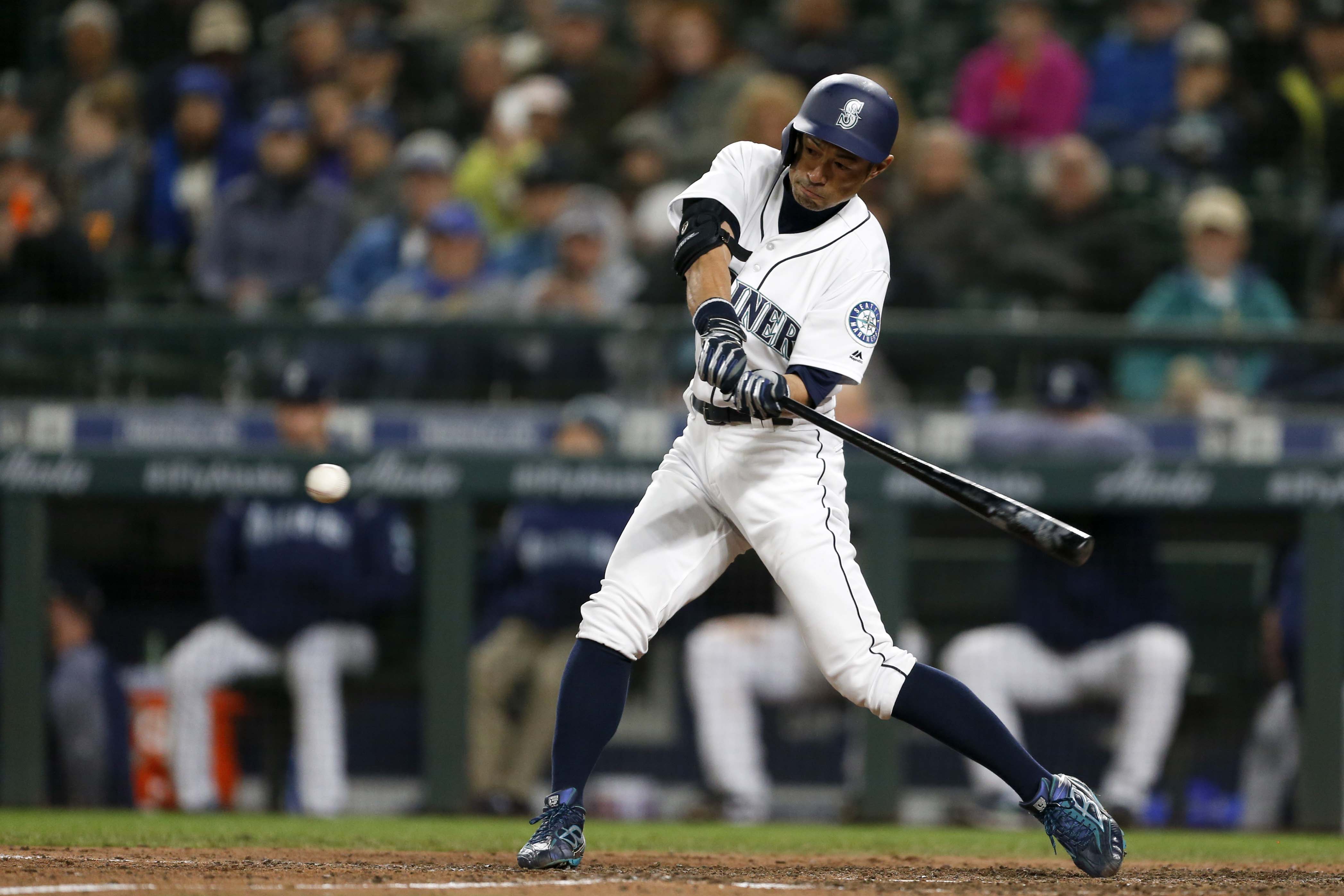 Ichiro Suzuki cuelga los spikes y pasa a funciones administrativas con los Marineros (Video)