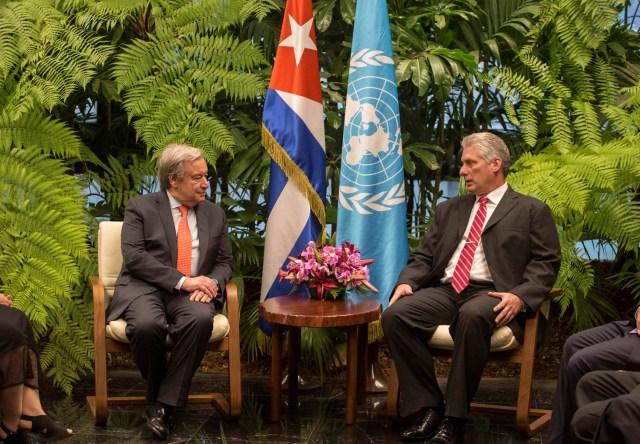 Cuban President Miguel Diaz-Canel (R) talks to United Nations Secretary General Antonio Guterres at the Revolution Palace in Havana, Cuba, May 7, 2018. Desmond Boylan/Pool via Reuters