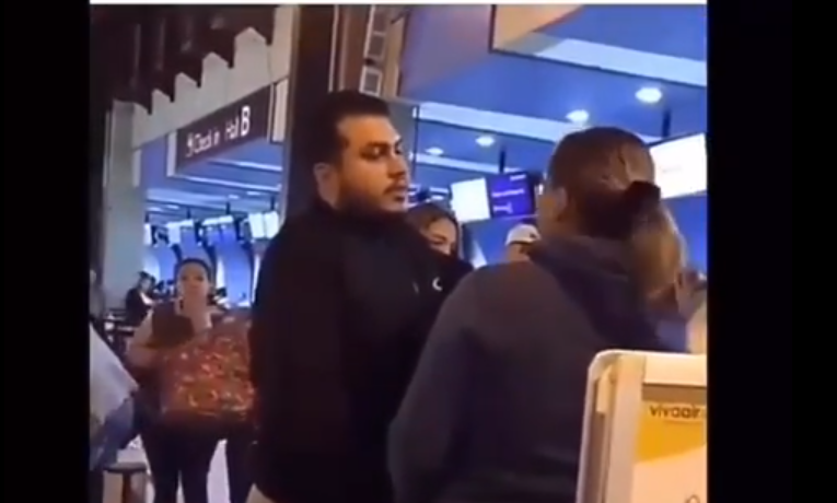 VIRAL: Estaba tipo tranquilo en el aeropuerto con su amante y le llegó su mujer cuaima ¡Ay papá!