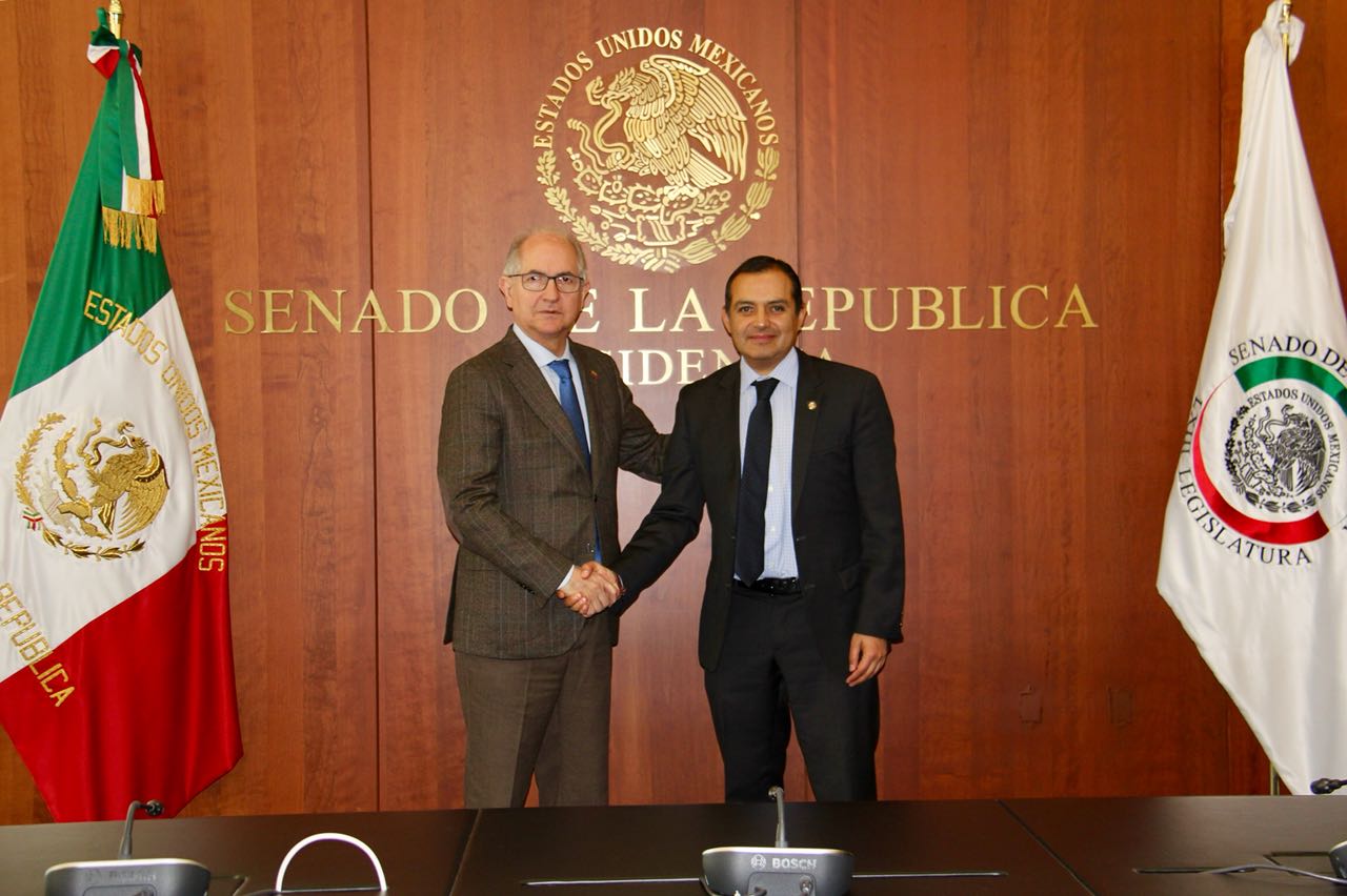 Ledezma dio a conocer detalles de la crisis humanitaria venezolana al Congreso de México