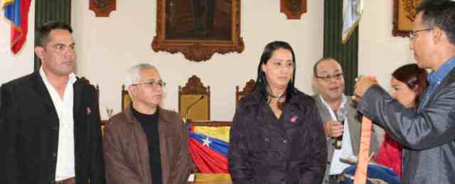 Merwin Larreal en un acto del Consejo Legislativo del Estado Bolivariano de Mérida (CLEB-Mérida), efectuó una Sesión Especial en el marco de la celebración del Día Internacional de la Lucha contra el VIH/SIDA