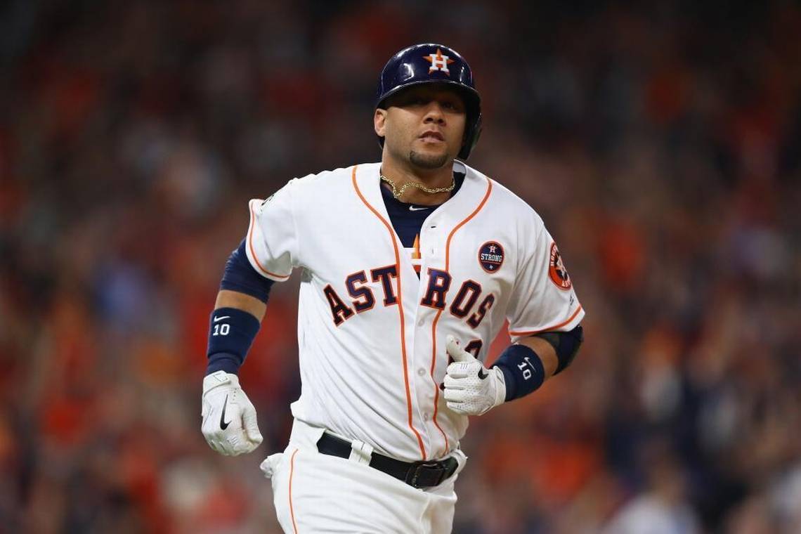 Gurriel y Astros ayudan a víctimas de tragedias en Cuba y Santa Fe