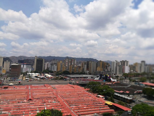 Foto: Vaciooo... Así se encuentra la avenida Bolívar para el cierre de campaña de Maduro / Cortesía 