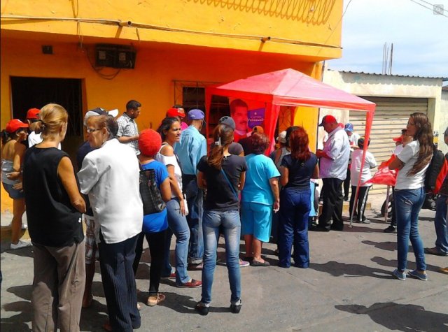 Simulacro del oficialismo / Foto @lasolucion_e