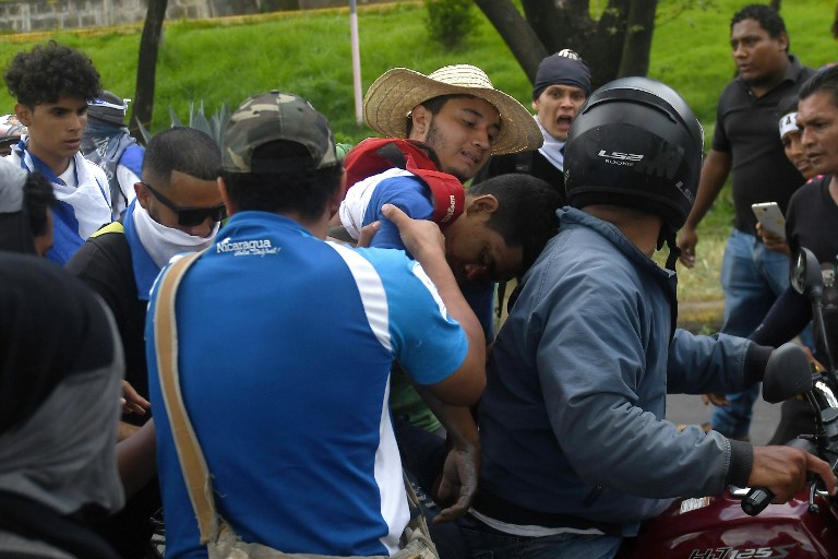 Un muerto y 11 heridos en multitudinaria marcha contra Ortega en Nicaragua