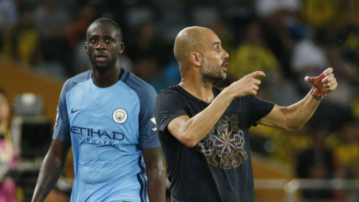 Yaya Touré piensa que Guardiola tiene problemas con el racismo