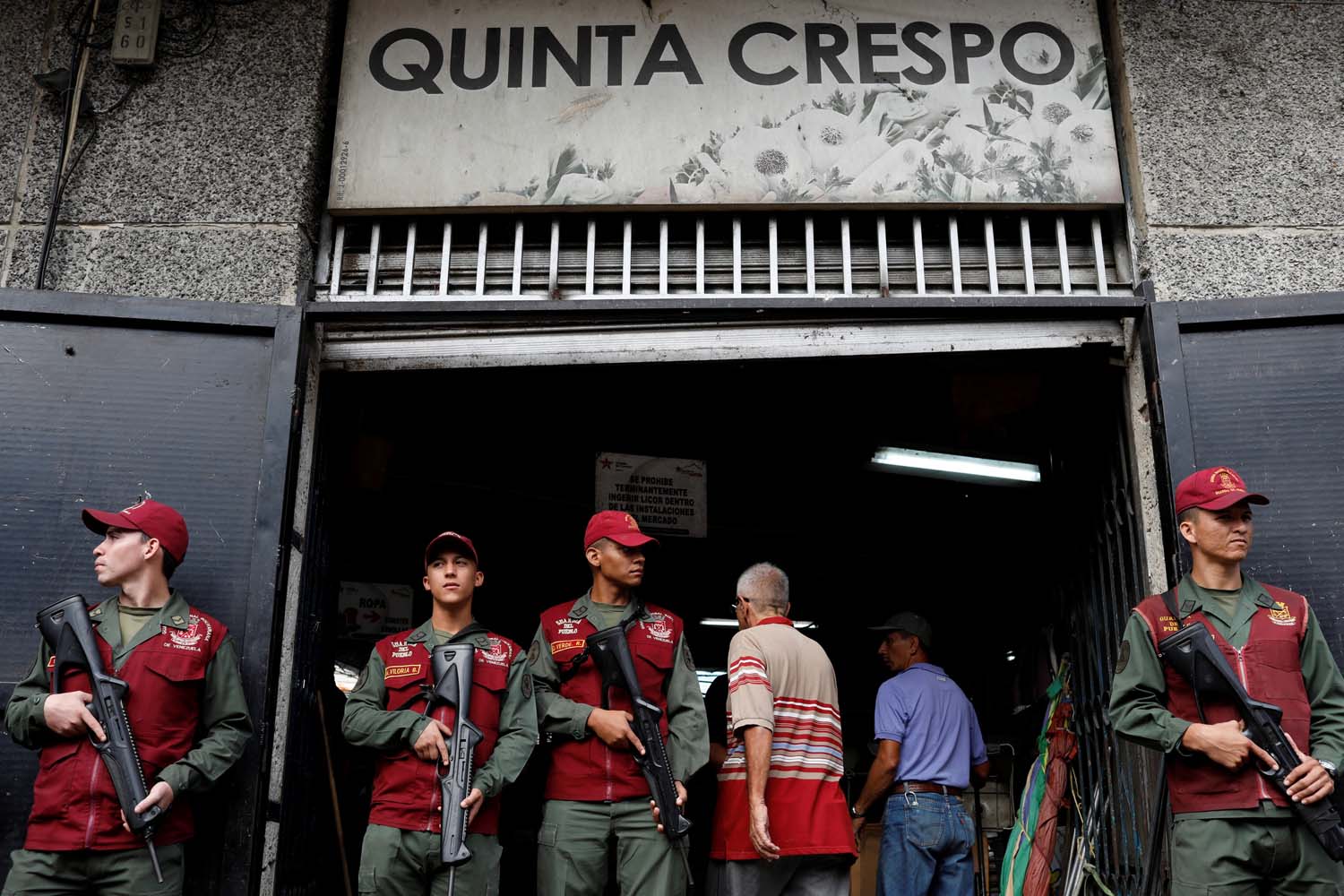 Gobierno interviene ocho mercados en el país entre ellos, Coche y Quinta Crespo