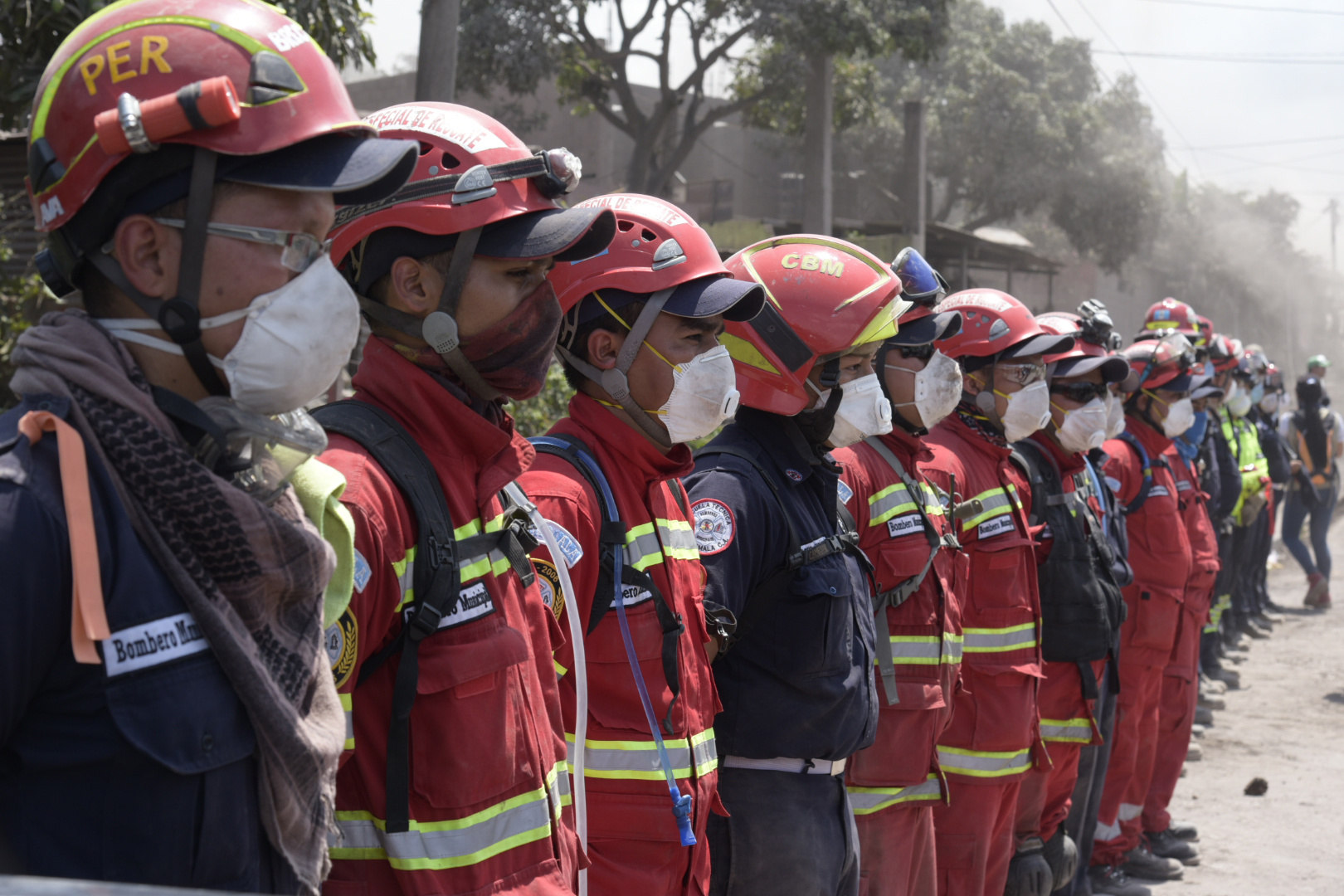 Suspenden rescate en Guatemala por descenso de “fuerte lahar” del volcán