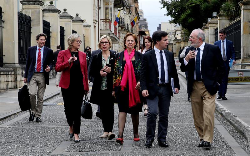 Europarlametarios están en Colombia para analizar llegada de inmigrantes venezolanos