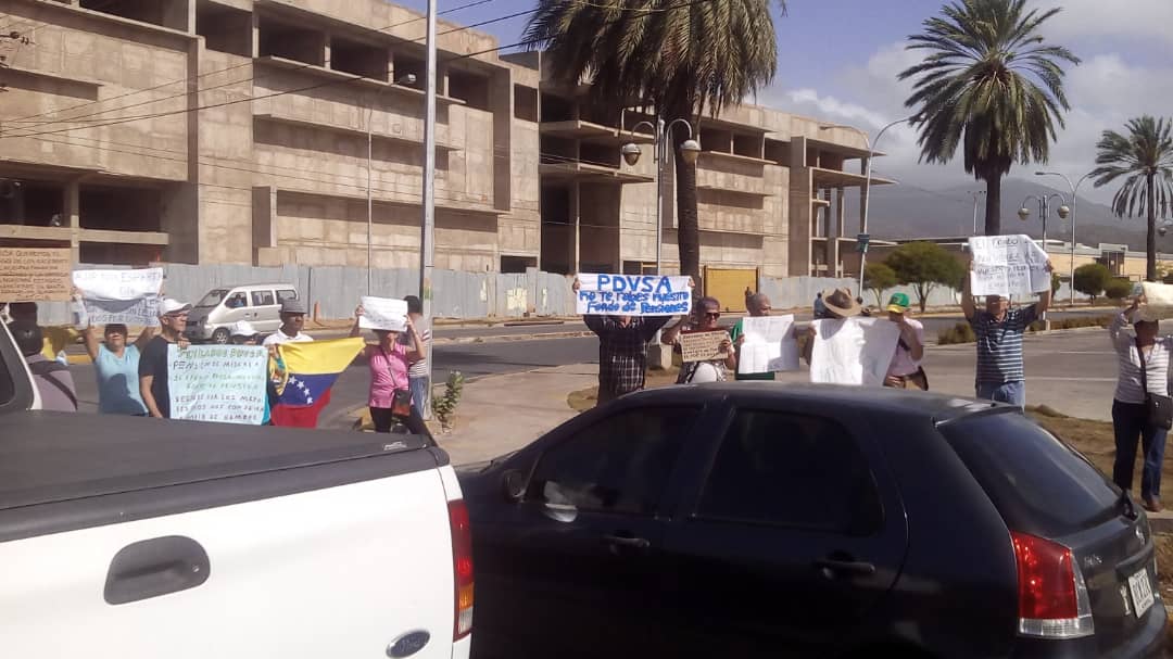 Pensionados y ex trabajadores  de Pdvsa protestan en Nueva Esparta #11Jun