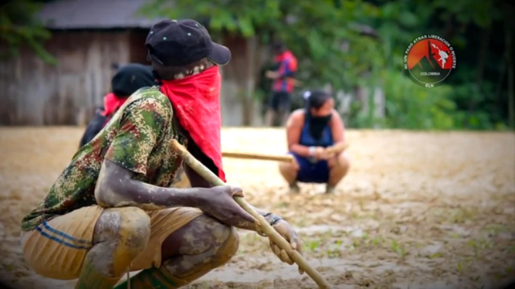 Tres policías, un militar y dos civiles secuestrados por el ELN en Colombia