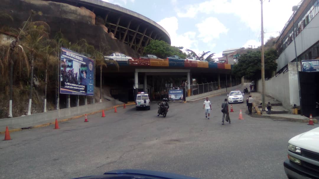 Así se encuentran los alrededores de El Helicoide este #1Jun ante posibles liberaciones (Fotos)