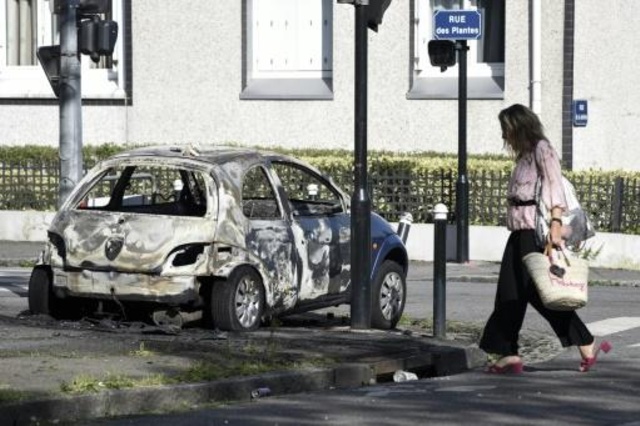 Llamados a la calma en Francia tras disturbios por muerte de joven a manos de la policía