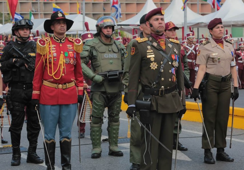 Extraoficial… Uno de los funcionarios heridos fue trasladado al Hospital Militar