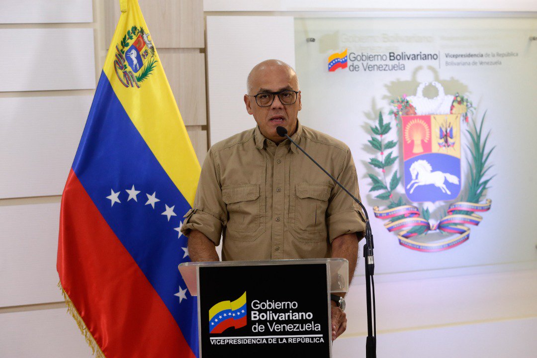 Finalmente el gobierno bolivariano anuncia ayuda para afectados por crecida de ríos Orinoco y Caroní