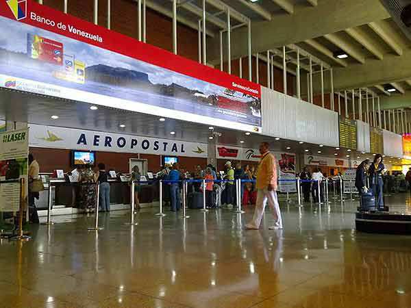 Eliminarán agencias bancarias en el aeropuerto de Maiquetía