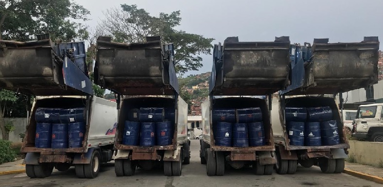 Detienen a cinco individuos por presunto acaparamiento de lubricantes