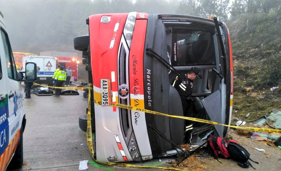 Nuevo accidente de tránsito en Ecuador deja saldo de 11 fallecidos y 37 heridos (Fotos)