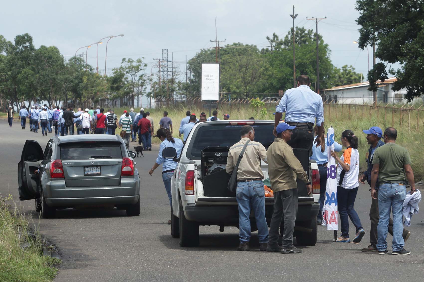 Trabajadores públicos siguen protestando por violación de contratos colectivos