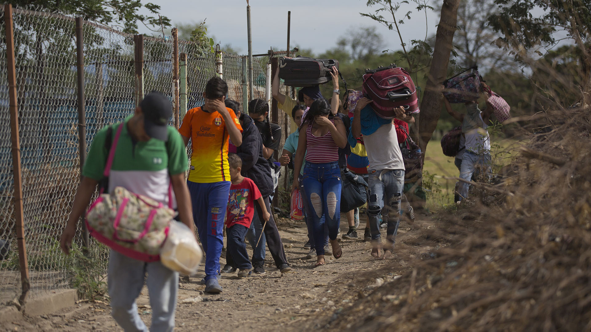 Banco Interamericano de Desarrollo crea fondo por mil millones de dólares para migración venezolana