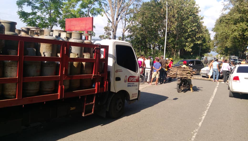 Protestan por falta de gas doméstico en Barinas #31Oct