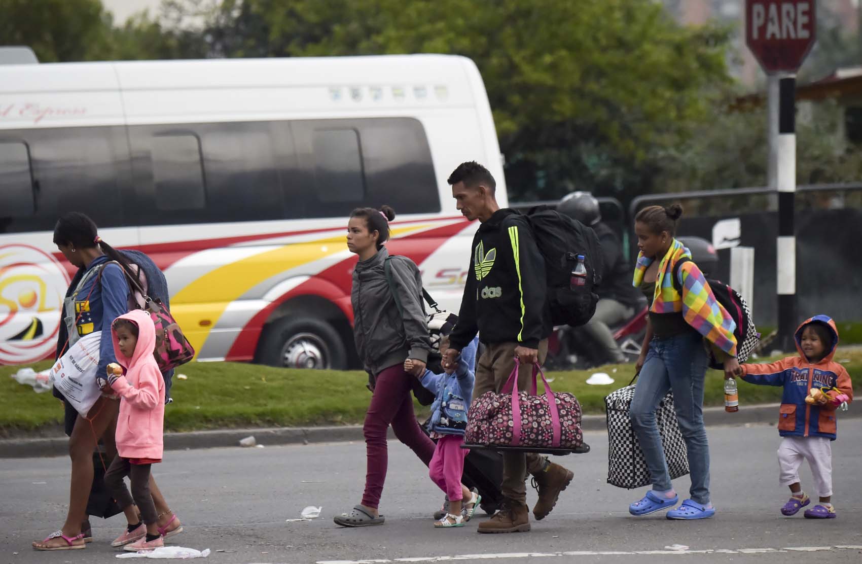 Canciller colombiano pide ante la OEA esfuerzos globales para enfrentar la crisis venezolana